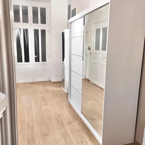 Nice 2 Bedroom Apartment for Rent in Váci road facing Westend City Center