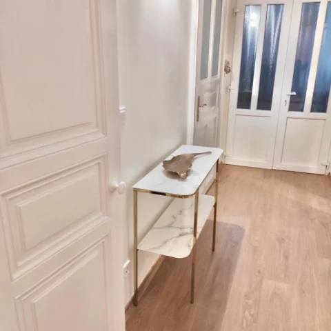 Nice 2 Bedroom Apartment for Rent in Váci road facing Westend City Center