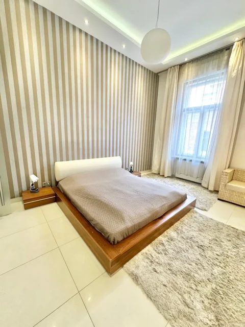 Luxury 3 Bedroom Apartment for Rent in Paulay Ede street