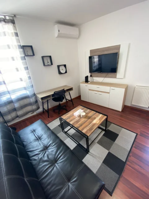 Nice One-bedroom Apartment for Rent in Futó Préter street corner