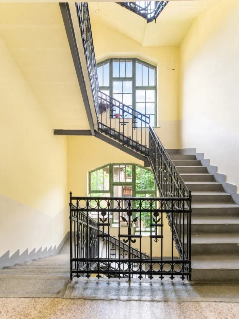 Spacious studio apartment for sale in MÁVAG Building