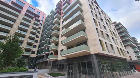  Newly Built One-bedroom Apartment for Rent in CORVIN Grand with Balcony