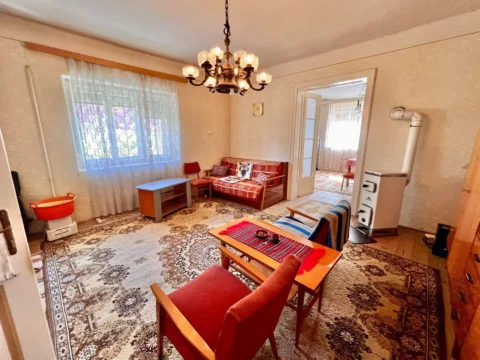 3-bedroom family house with half hectare land within 30 minutes from Budapest