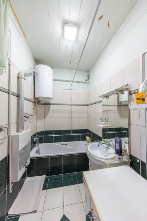 3-bedroom classical apartment FOR SALE in Buda