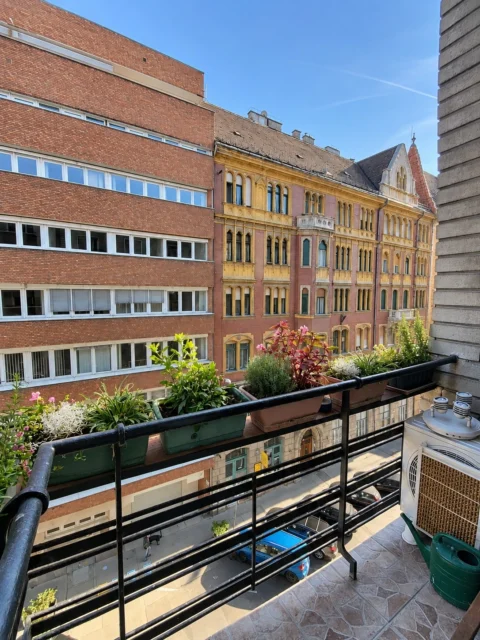 Stylish 2 bedroom Apartment for Rent in Lónyay street – near to Kálvin square