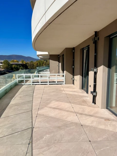 Newly built 2-bedrom with panoramic view for sale in Marina City1 Tower