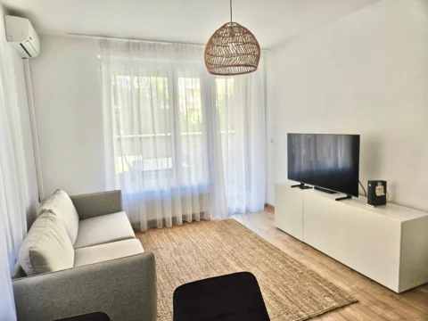 Stylish 2 Bedroom Apartment for Rent in CORVIN Promeande – at Fontana builidng- close to SEMMELWEIS University